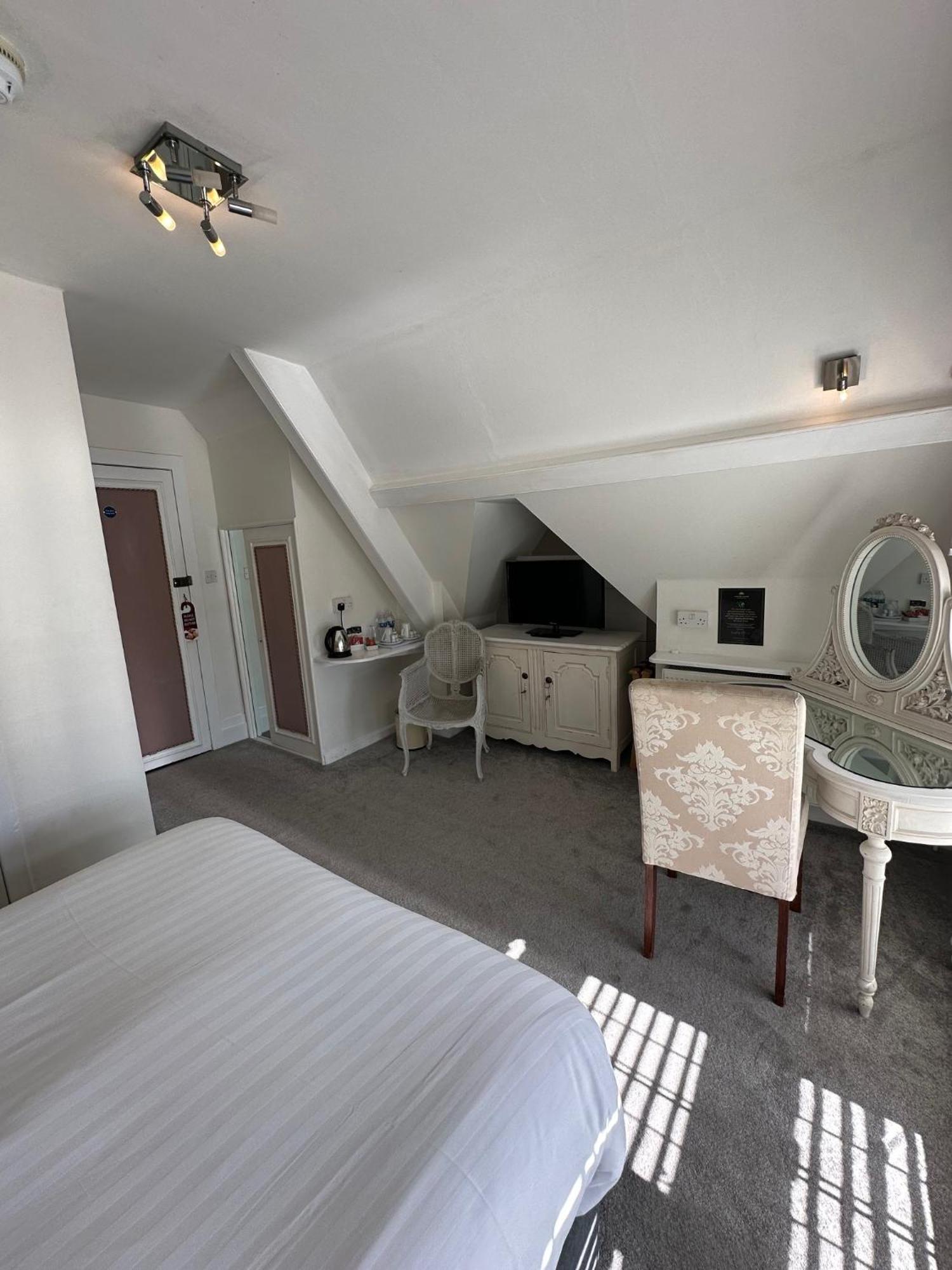 Langtry Manor Hotel Борнмут Номер фото