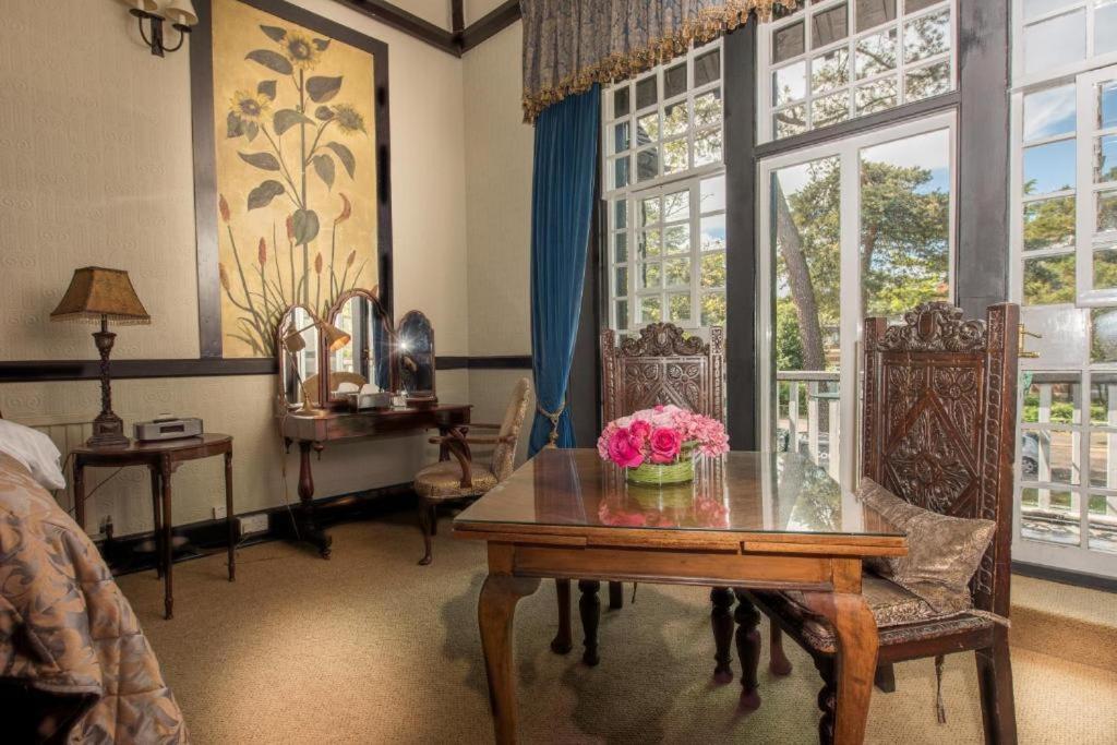 Langtry Manor Hotel Борнмут Екстер'єр фото
